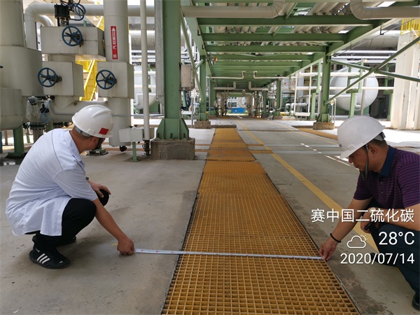 玻璃钢格栅生产车间及产品