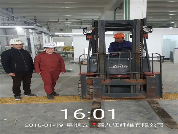 玻璃钢格栅生产车间及产品